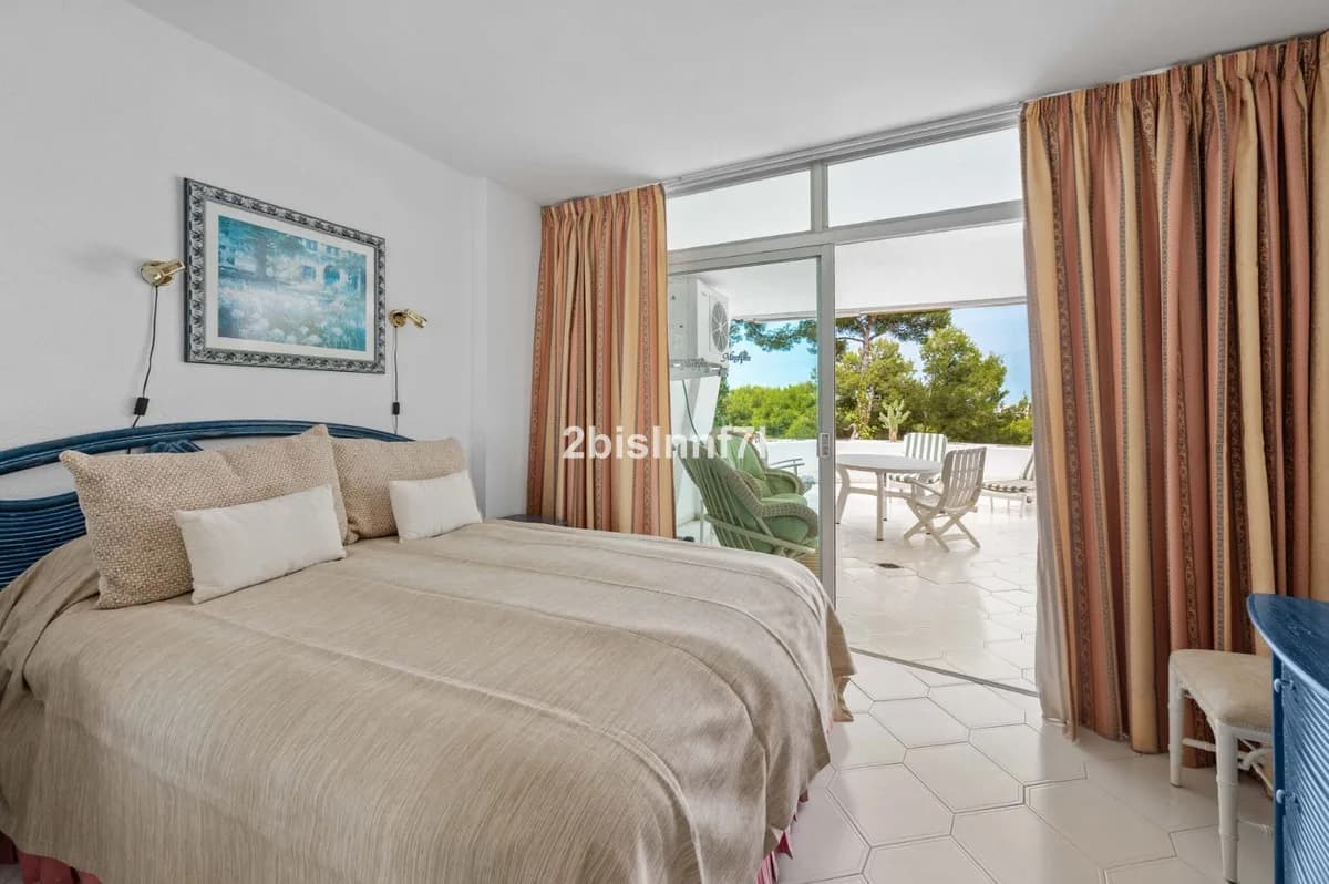 2 Bedroom Middle Floor Apartment for Sale in Miraflores, Málaga - Image 9