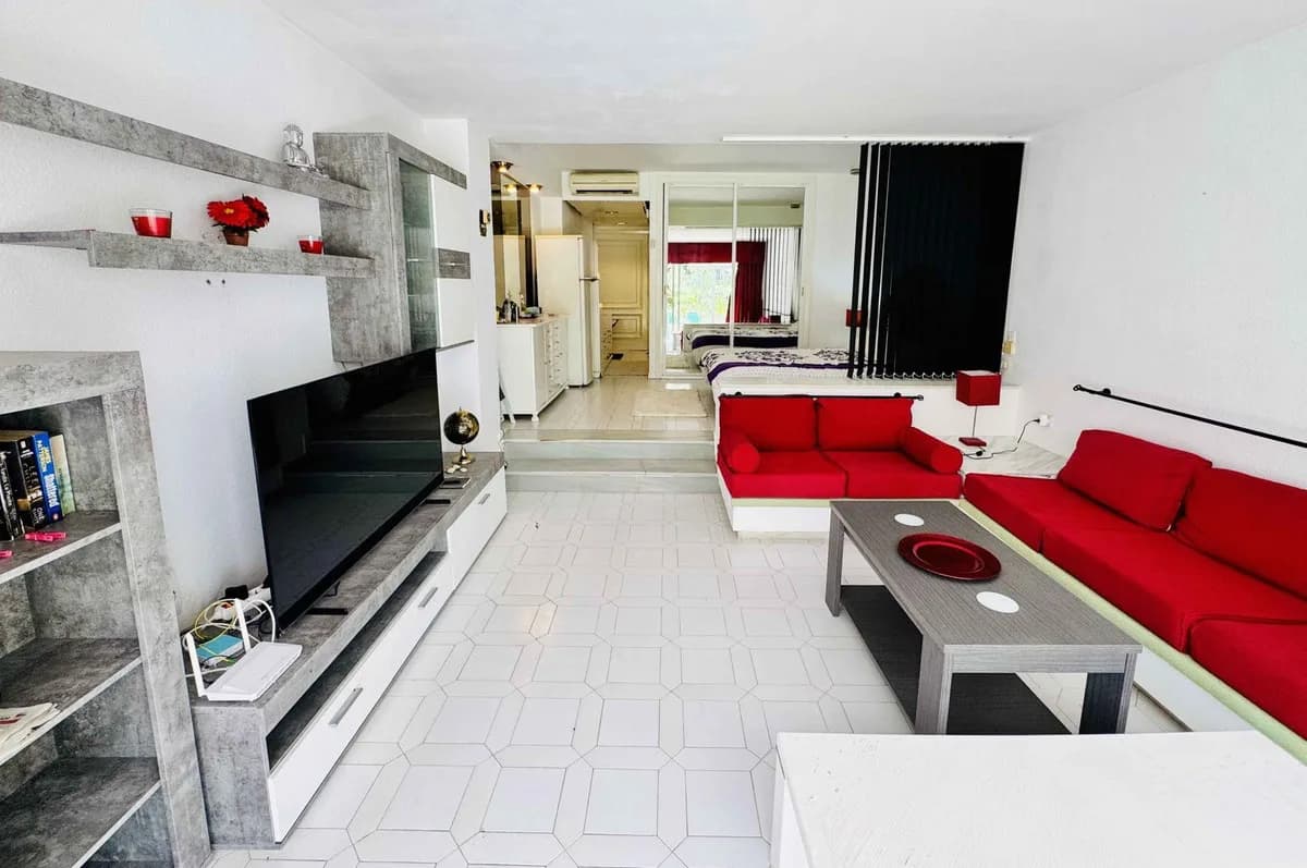Ground Floor Studio for Sale in Miraflores, Málaga - Image 9