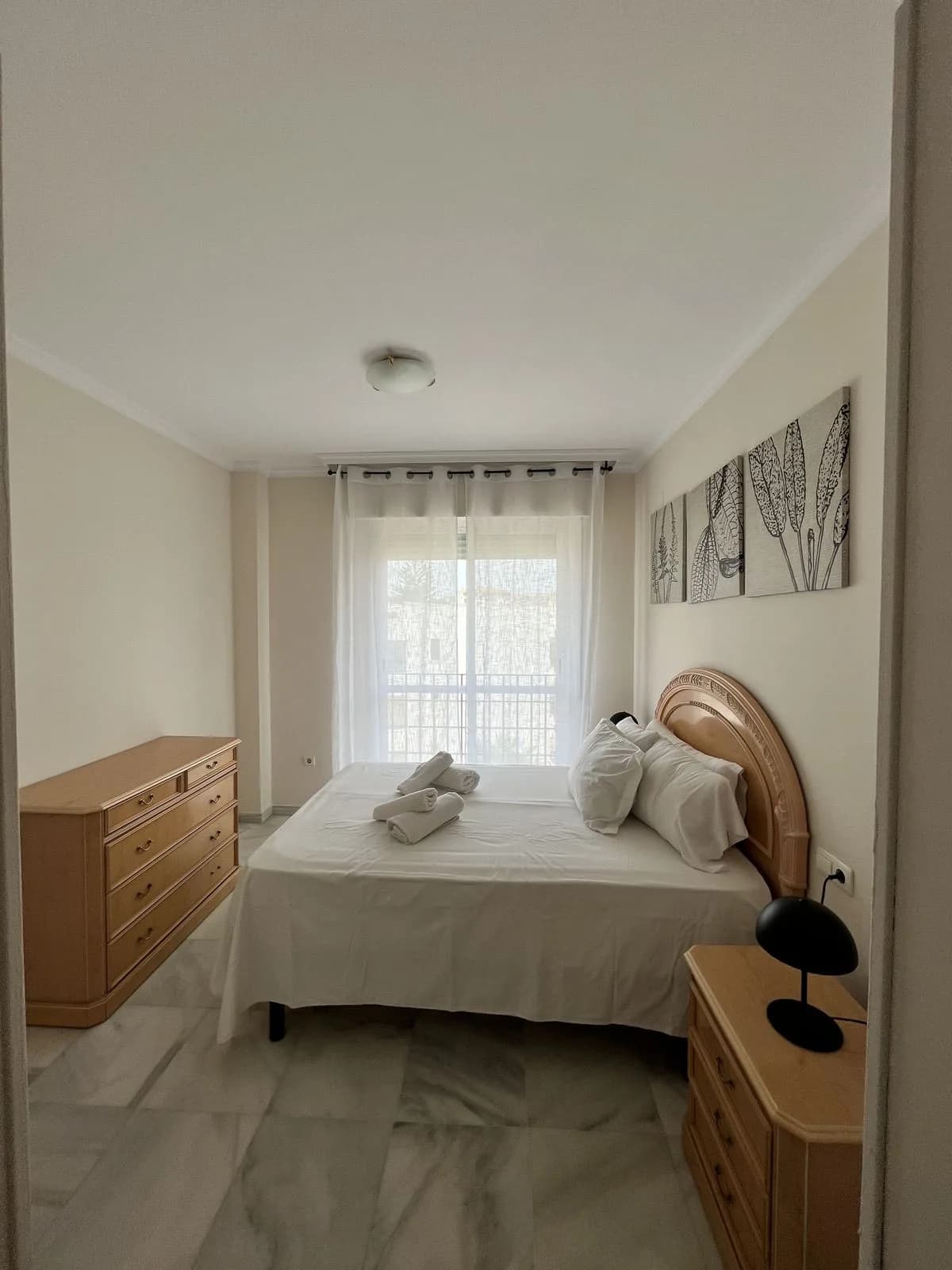 1 Bedroom Middle Floor Apartment for Sale in Nueva Andalucía, Málaga - Image 6