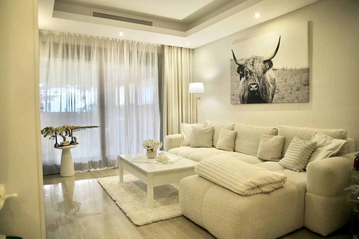 1 Bedroom Ground Floor Apartment for Sale in Estepona, Málaga - Image 8