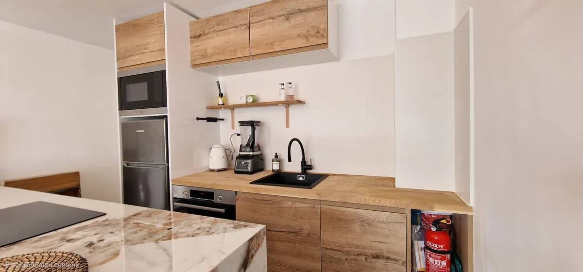 1 Bedroom Middle Floor Apartment for Sale in La Duquesa, Málaga - Image 9