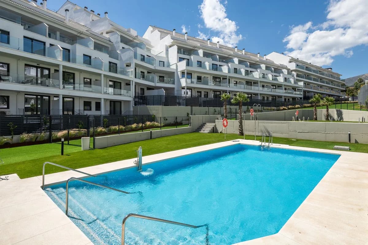 3 Bedroom Penthouse Duplex for Sale in Torreblanca, Málaga - Image 3