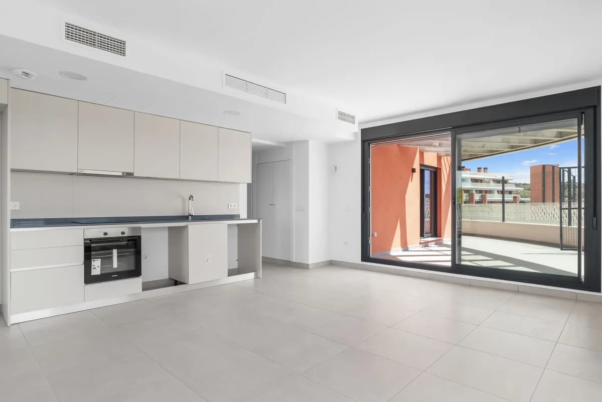 2 Bedroom Ground Floor Apartment for Sale in Mijas, Málaga - Image 4