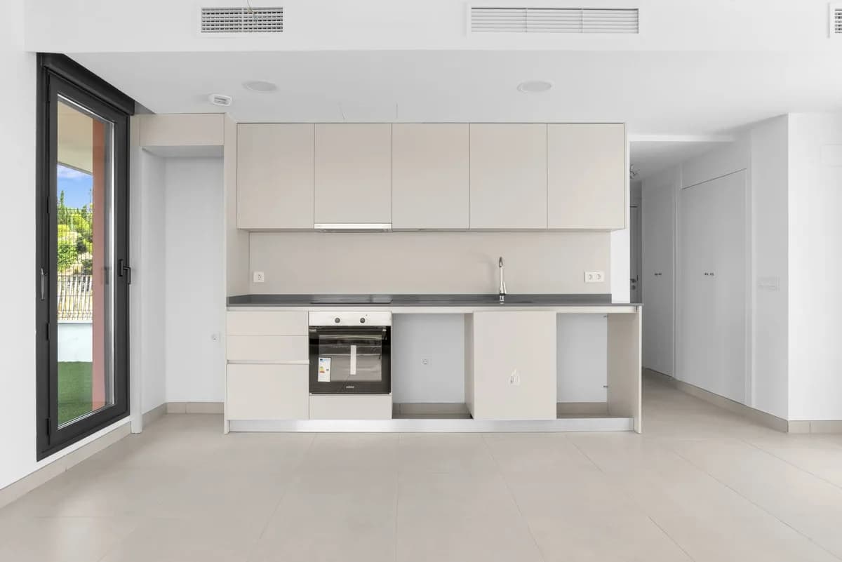 2 Bedroom Ground Floor Apartment for Sale in Mijas, Málaga - Image 9