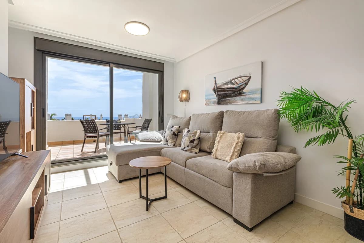 2 Bedroom Penthouse Duplex for Sale in Estepona, Málaga - Image 7