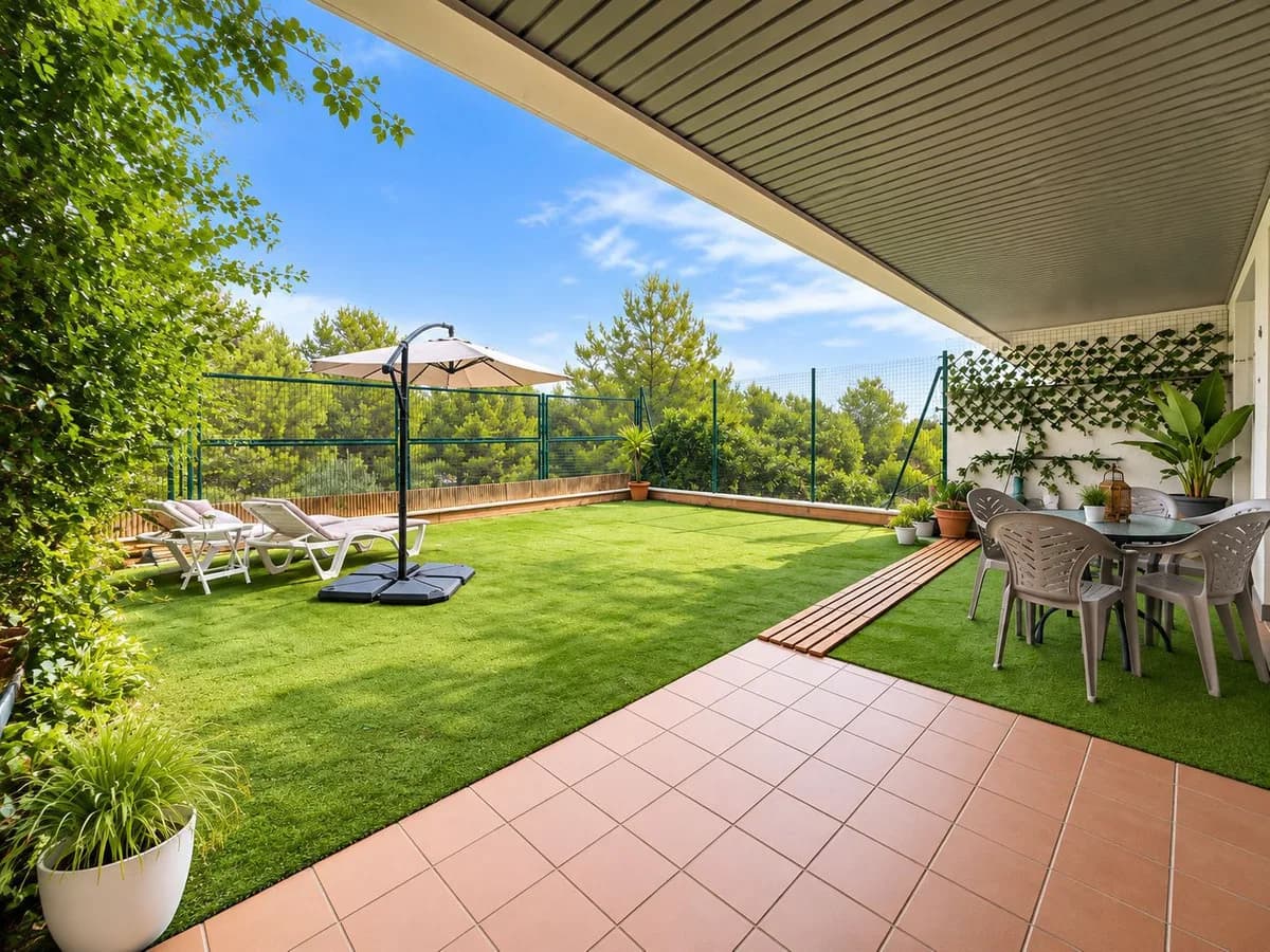 3 Bedroom Ground Floor Apartment for Sale in Torremolinos, Málaga - Image 2