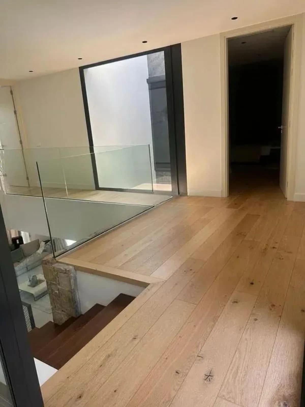 5 Bedroom Detached Villa for Sale in Marbella, Málaga - Image 6