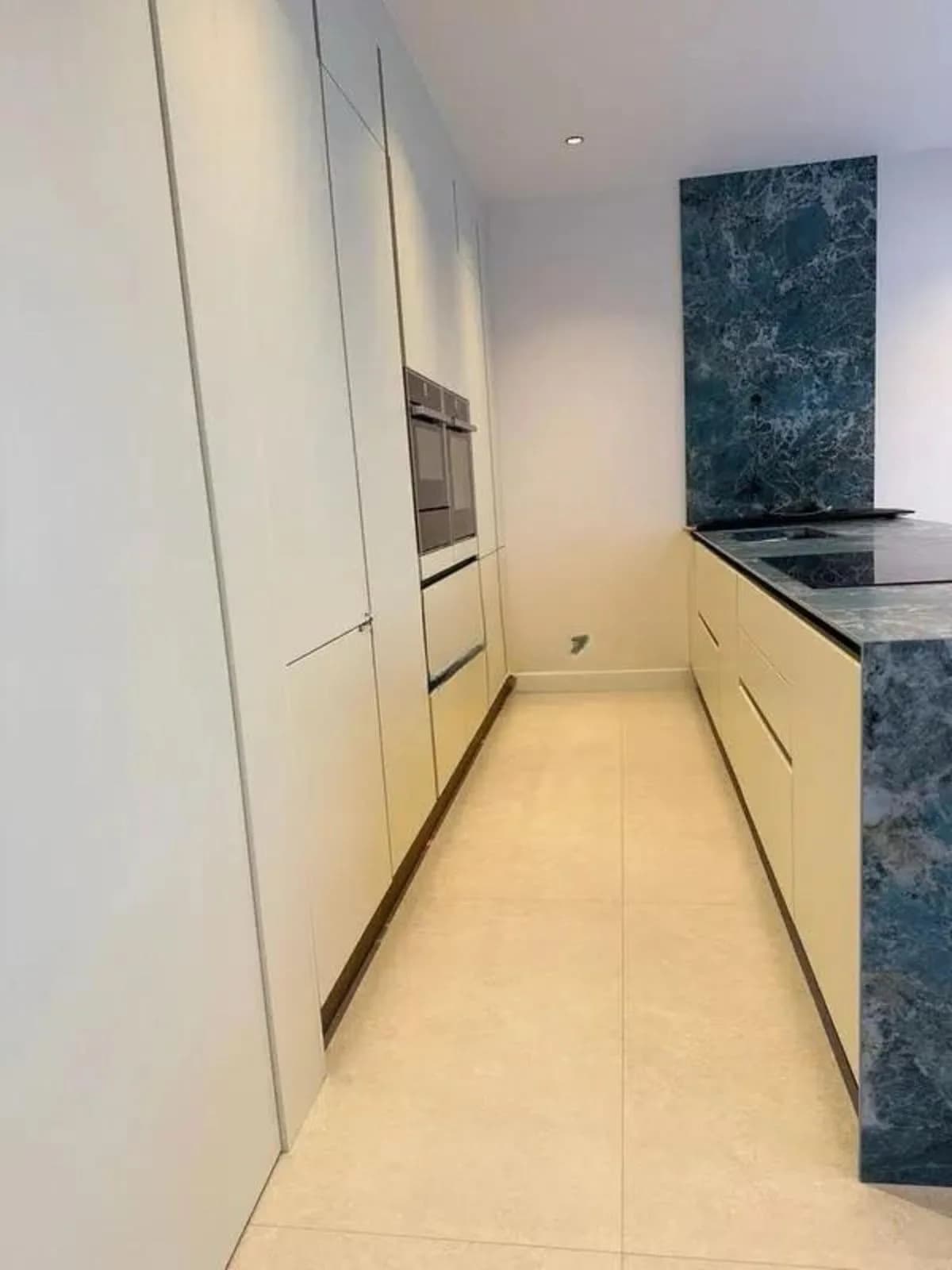 5 Bedroom Detached Villa for Sale in Marbella, Málaga - Image 8