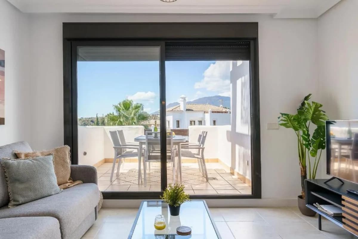 2 Bedroom Penthouse for Sale in Estepona, Málaga - Image 7
