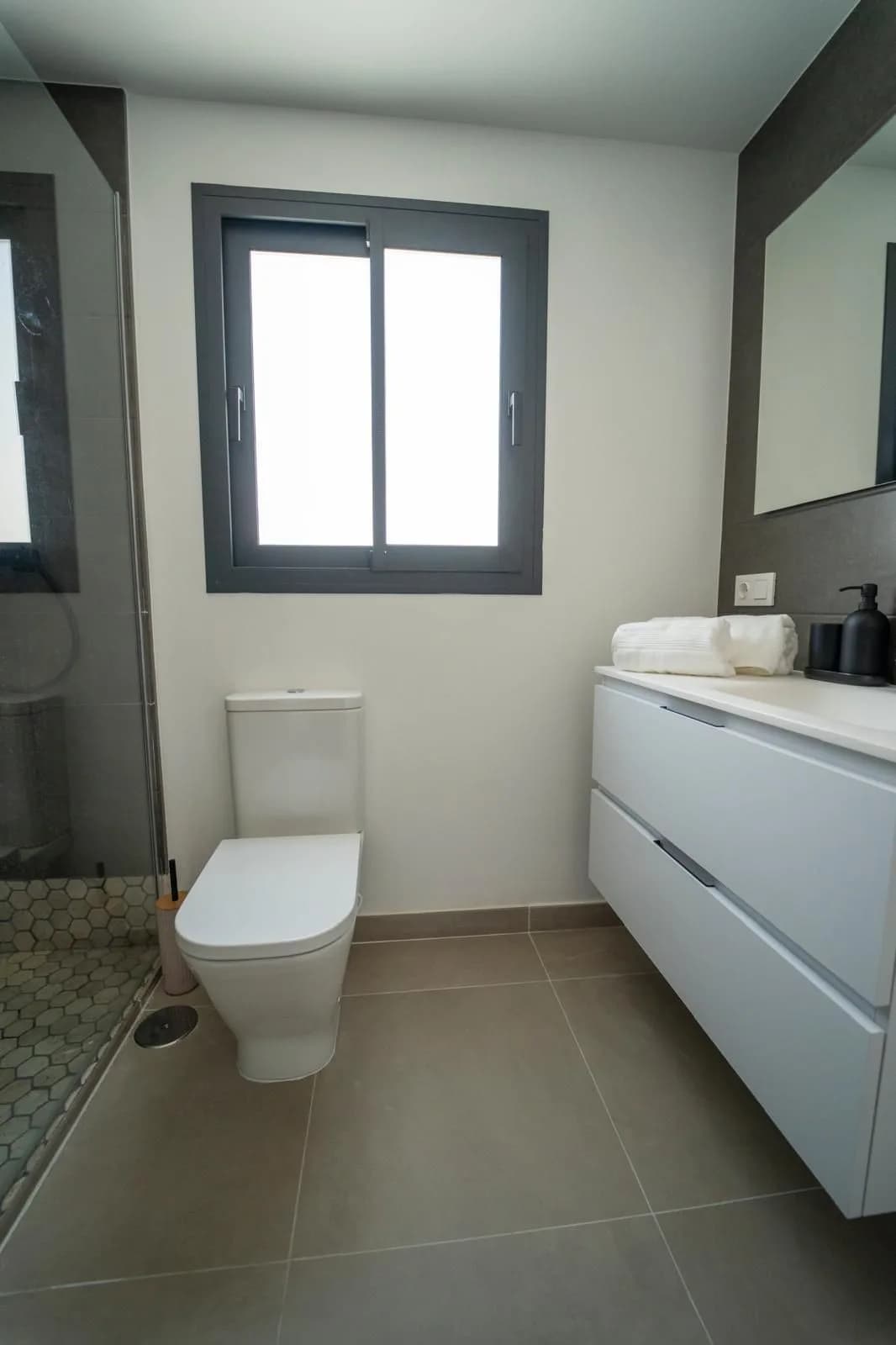 3 Bedroom Townhouse for Sale in Estepona, Málaga - Image 7