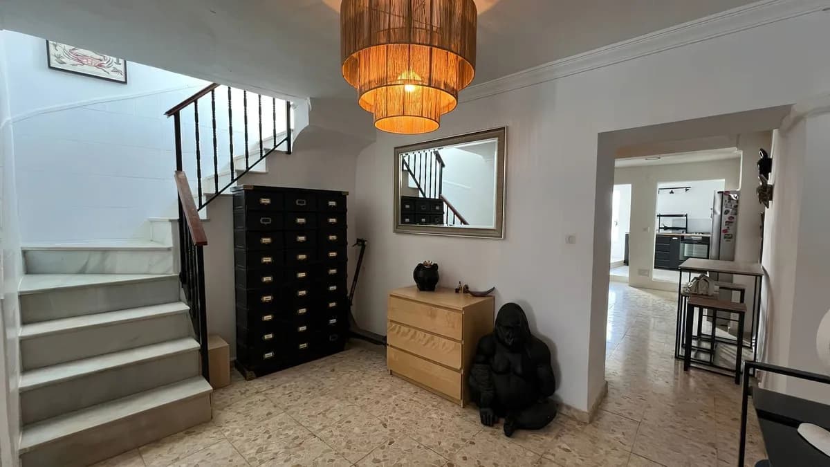 5 Bedroom Townhouse for Sale in Alhaurín el Grande, Málaga - Image 2