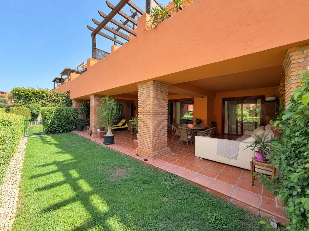 2 Bedroom Ground Floor Apartment for Sale in Casares Playa, Málaga