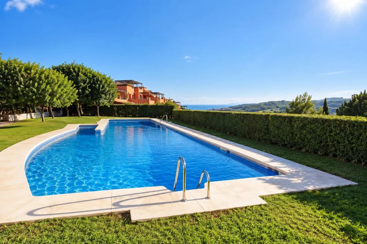 2 Bedroom Ground Floor Apartment for Sale in Casares Playa, Málaga - Image 2