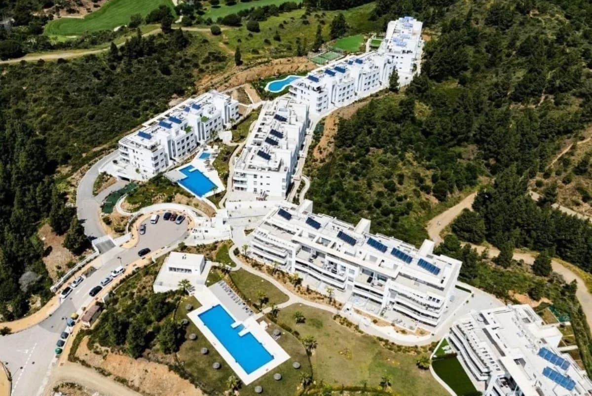 2 Bedroom Middle Floor Apartment for Sale in El Faro, Málaga