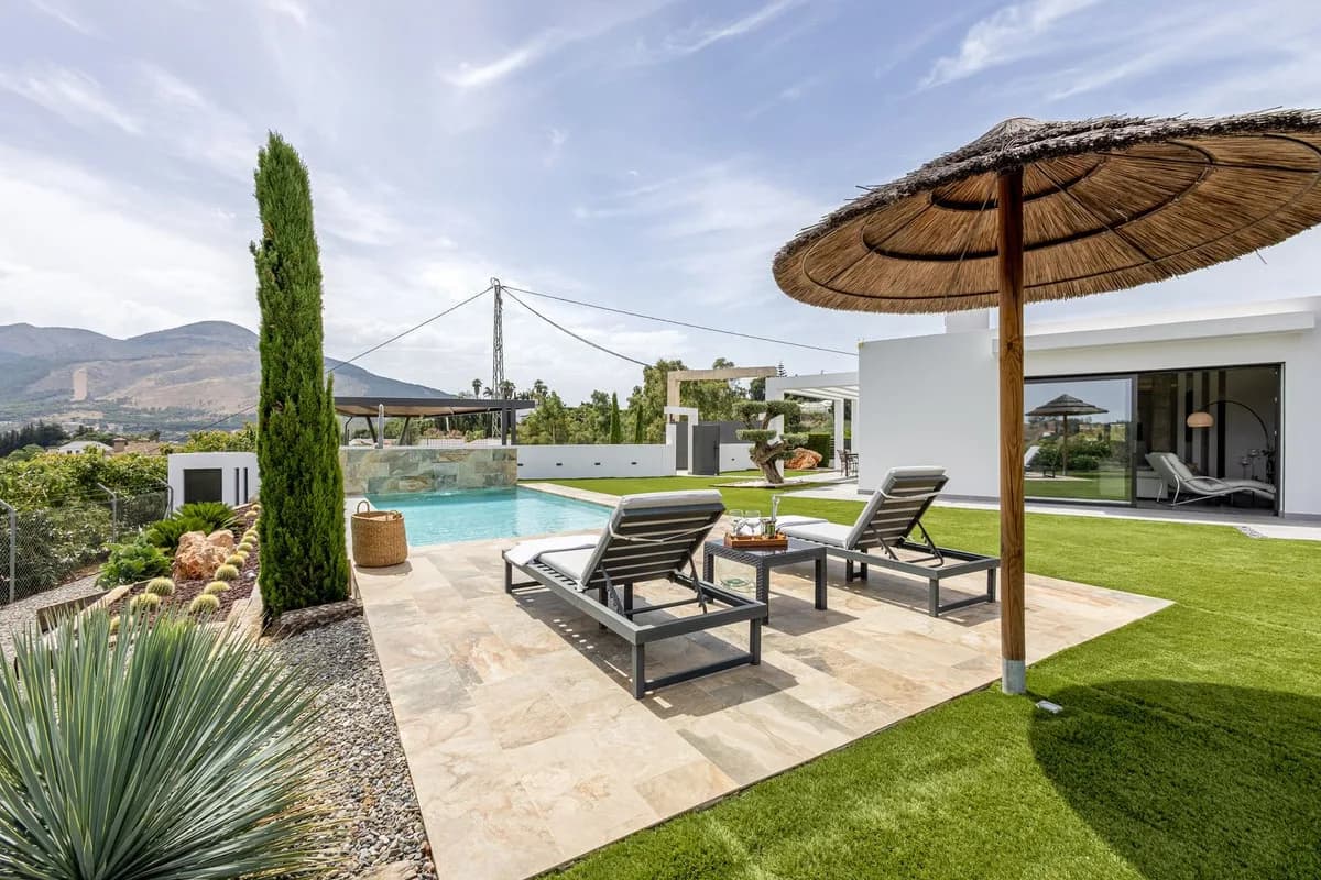 3 Bedroom Finca - Cortijo for Sale in Alhaurín el Grande, Málaga - Image 8