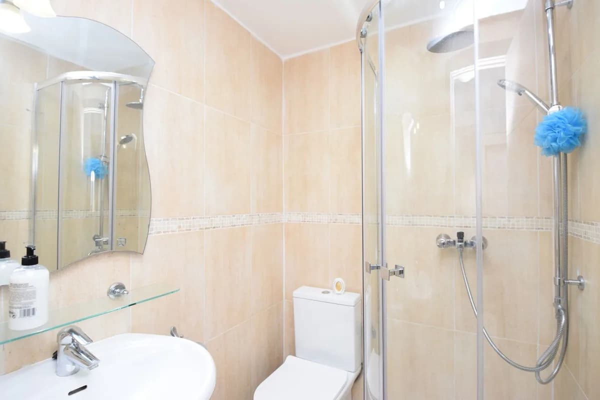 2 Bedroom Ground Floor Apartment for Sale in Riviera del Sol, Málaga - Image 8