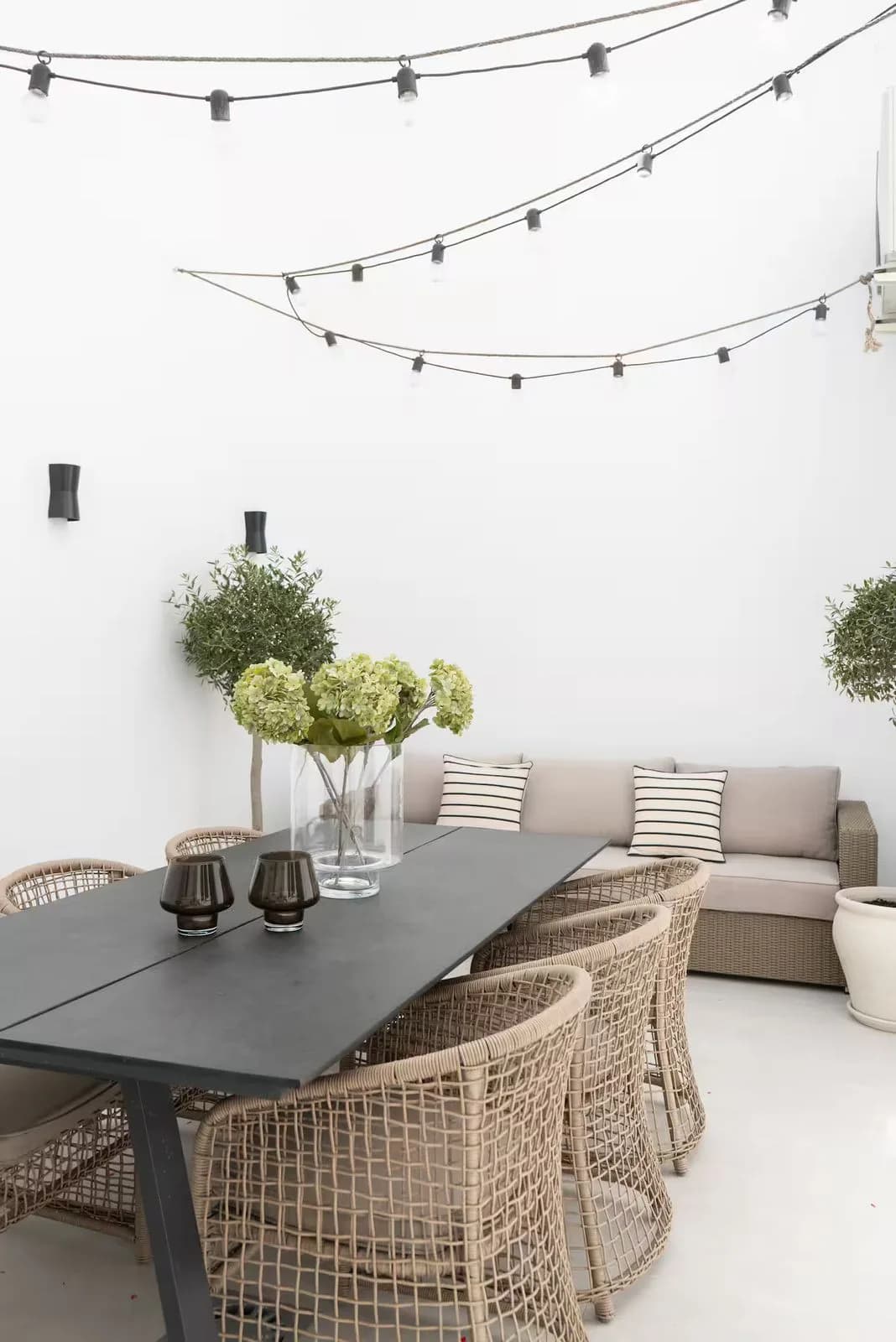 2 Bedroom Ground Floor Apartment for Sale in Nueva Andalucía, Málaga - Image 4