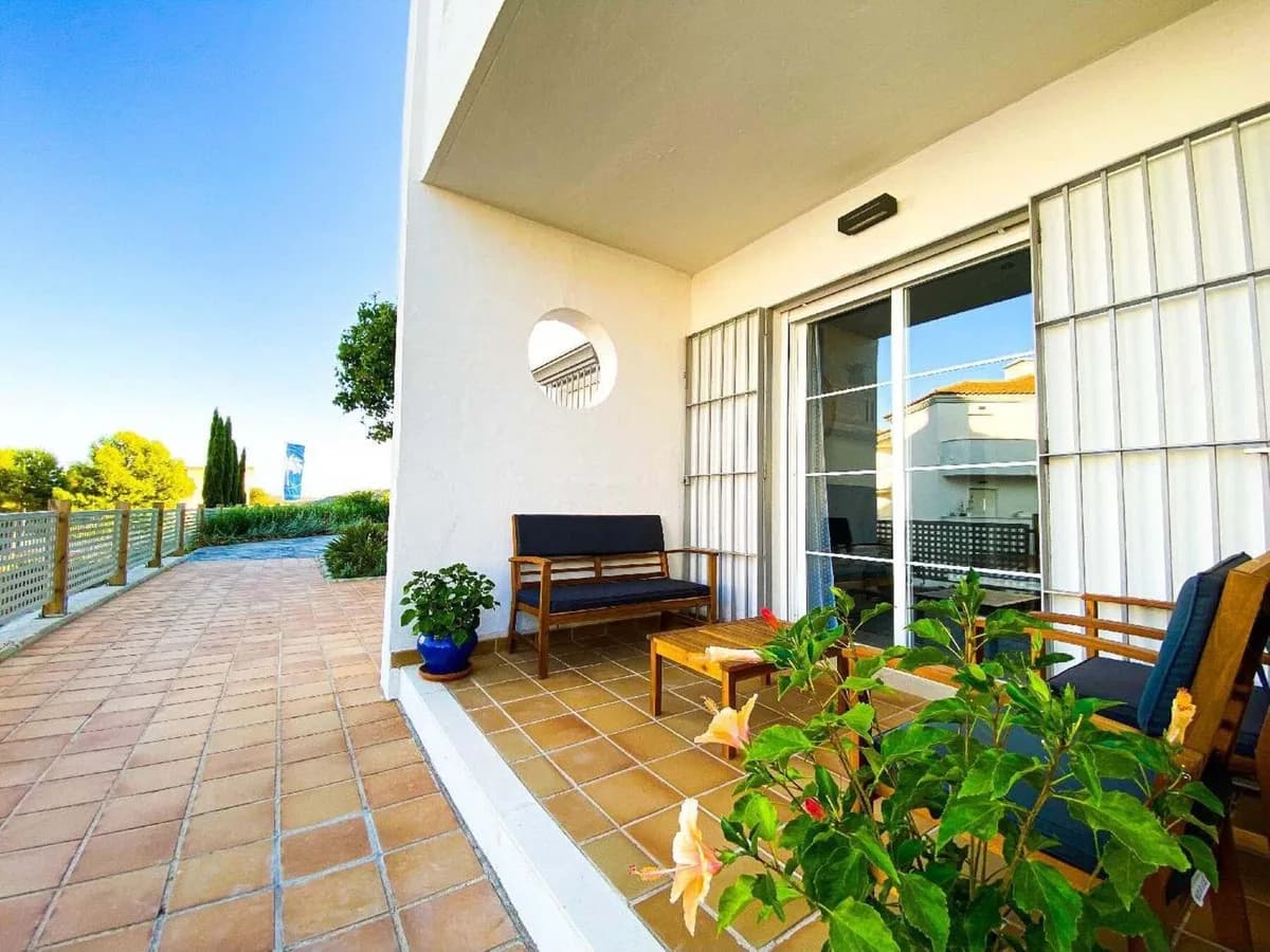 2 Bedroom Ground Floor Apartment for Sale in Manilva, Málaga - Image 3