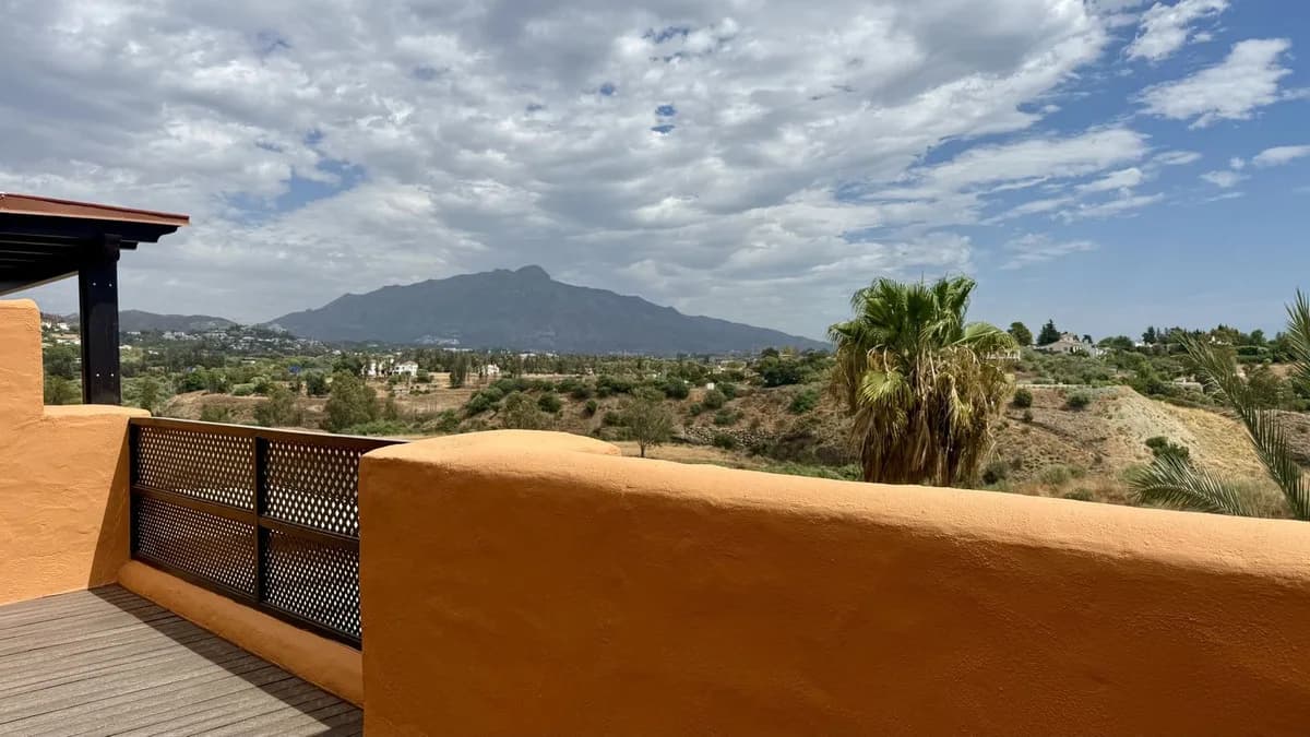 3 Bedroom Penthouse Duplex for Sale in Benahavís, Málaga