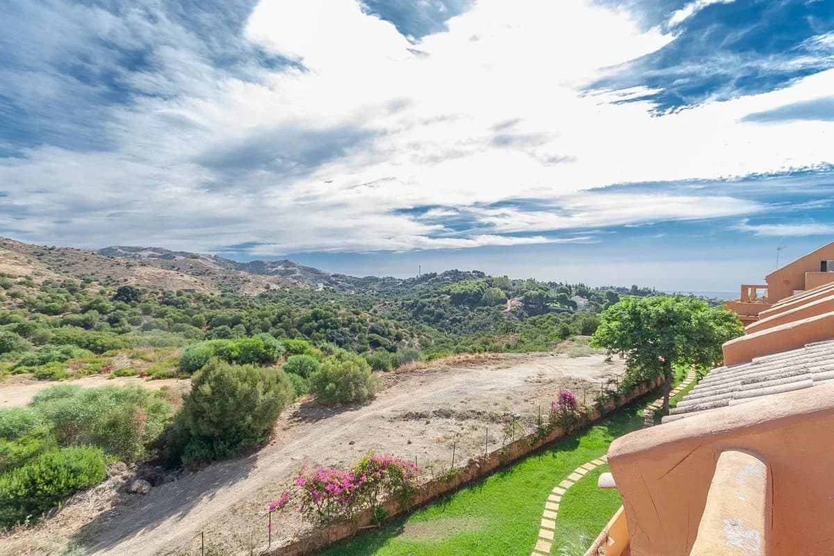 2 Bedroom Penthouse for Sale in Elviria, Málaga - Image 9