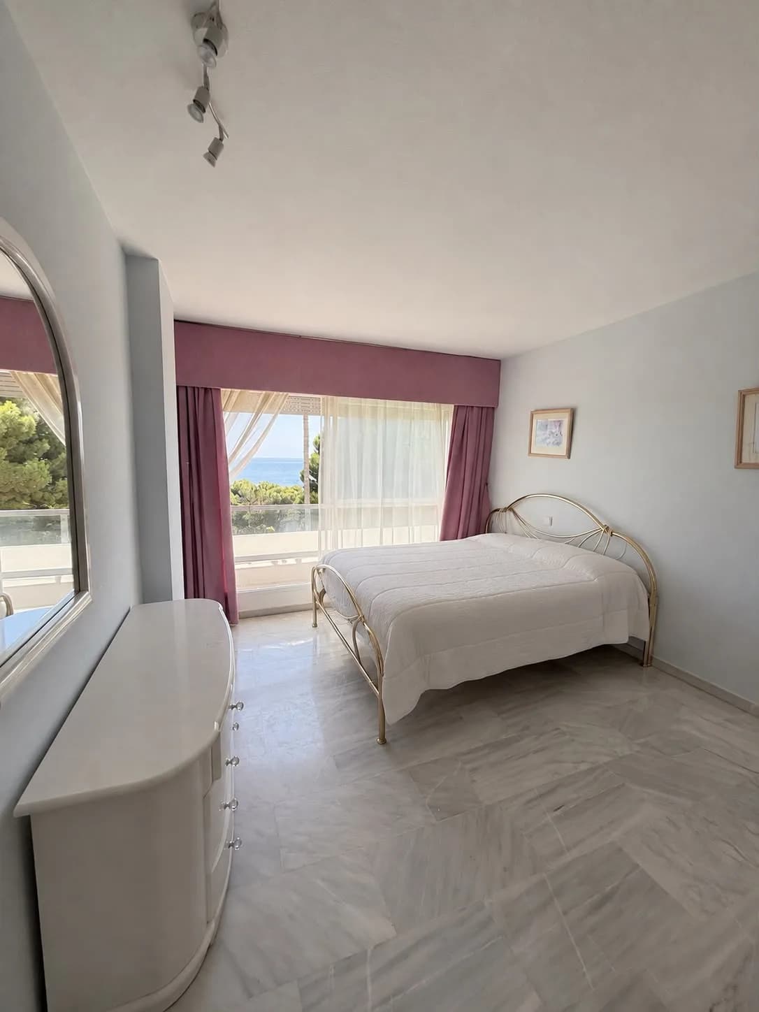 3 Bedroom Middle Floor Apartment for Sale in Torre Real, Málaga - Image 6