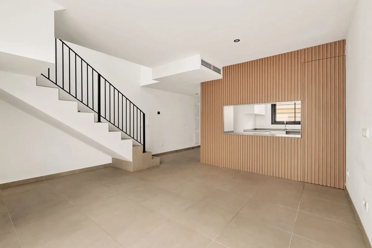 3 Bedroom Townhouse for Sale in Cancelada, Málaga - Image 4