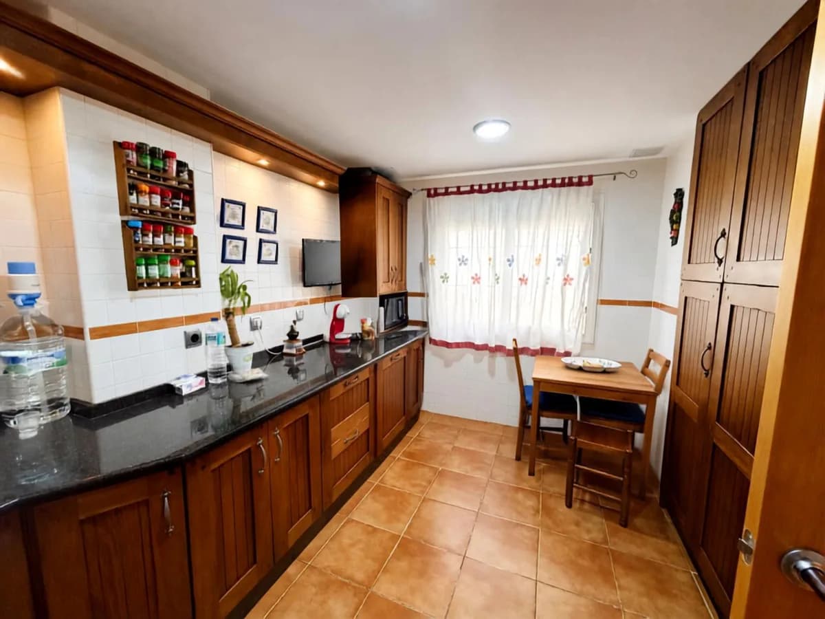 3 Bedroom Townhouse for Sale in Alhaurín de la Torre, Málaga - Image 4