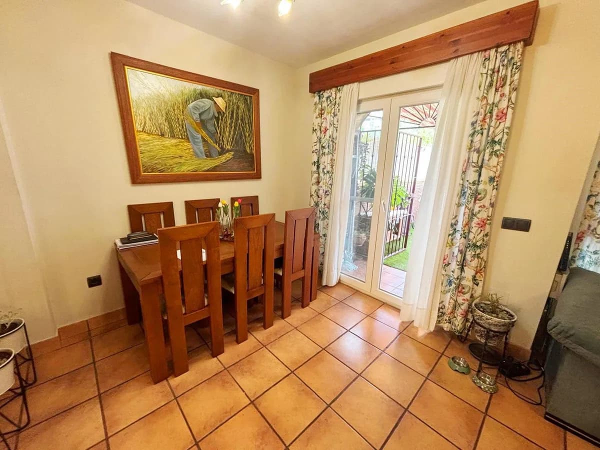 3 Bedroom Townhouse for Sale in Alhaurín de la Torre, Málaga - Image 7