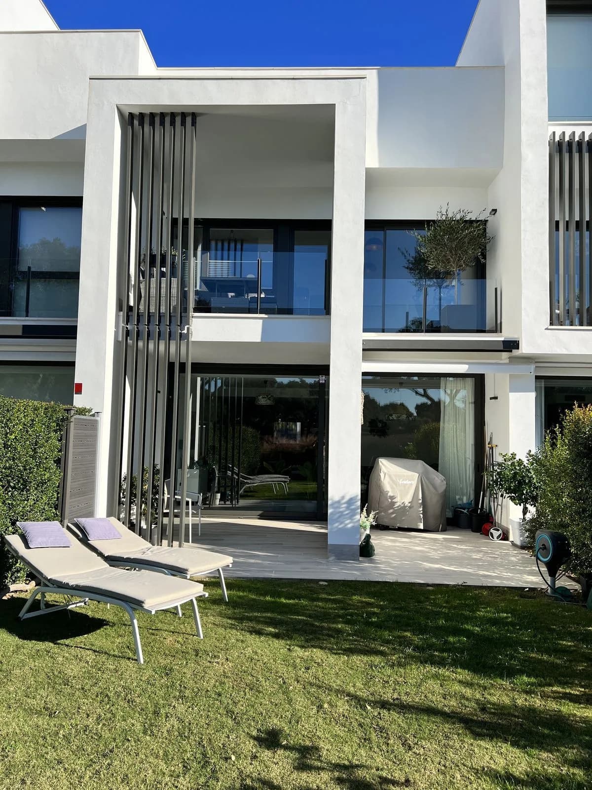 3 Bedroom Semi-Detached House for Sale in Sotogrande Alto, Cádiz - Image 3