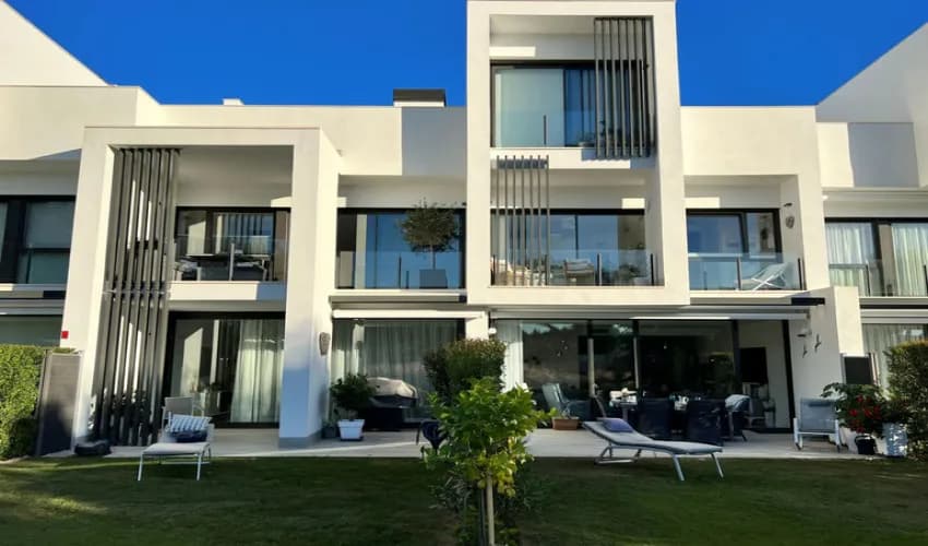 4 Bedroom Townhouse for Sale in Sotogrande, Cádiz