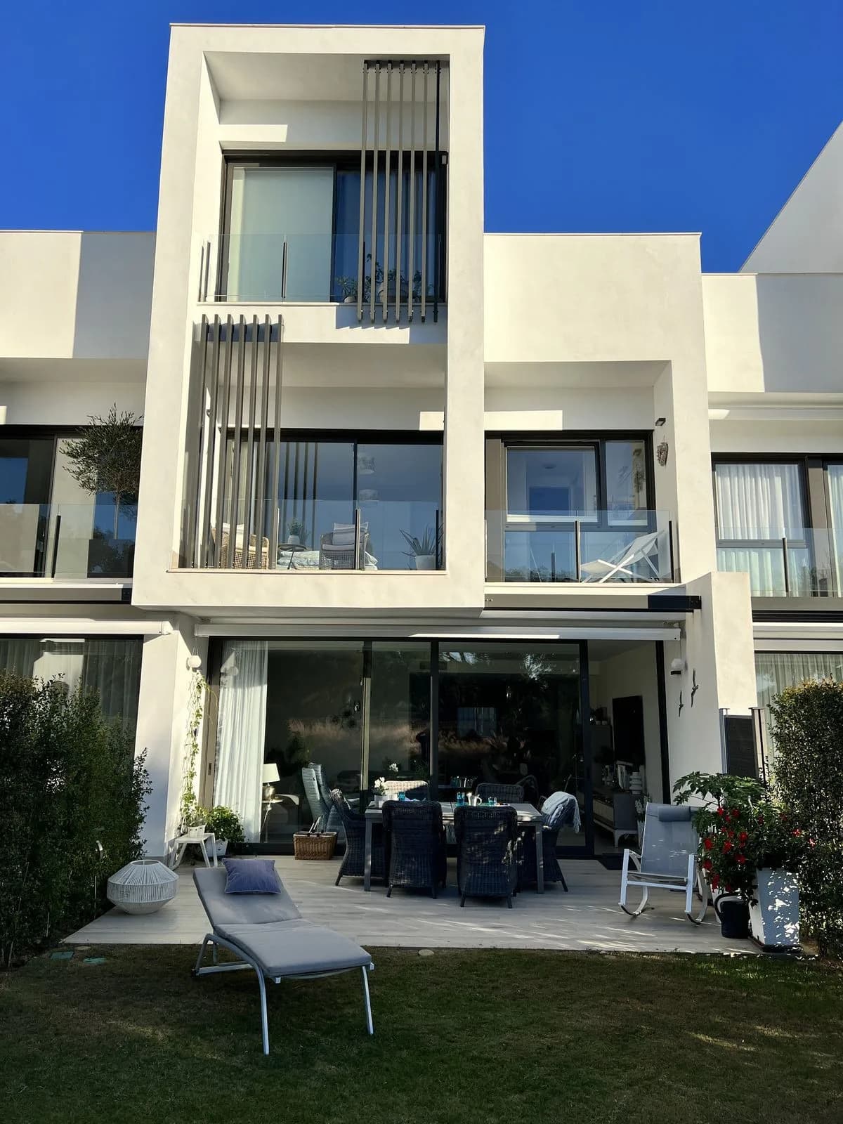 4 Bedroom Townhouse for Sale in Sotogrande, Cádiz - Image 2