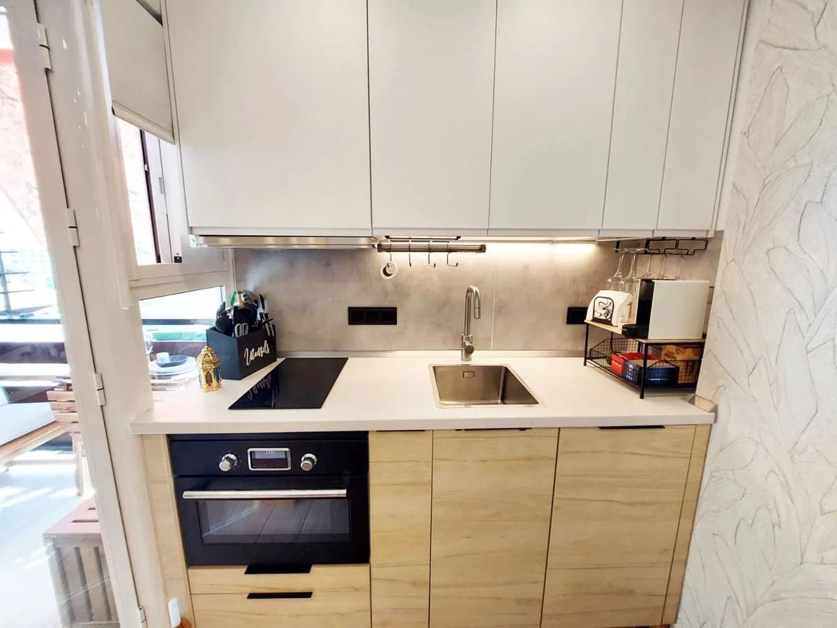Middle Floor Studio for Sale in Benalmadena, Málaga - Image 9