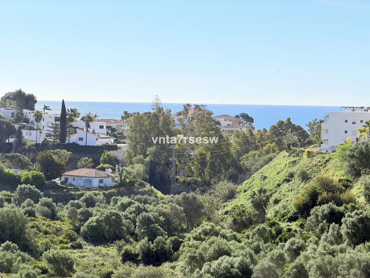 3 Bedroom Middle Floor Apartment for Sale in Riviera del Sol, Málaga - Image 9
