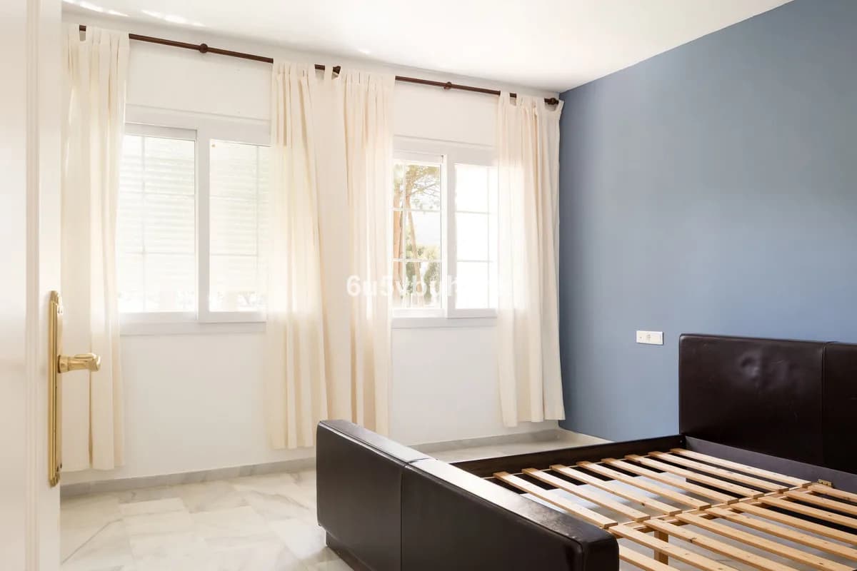 2 Bedroom Townhouse for Sale in Alhaurín de la Torre, Málaga - Image 8