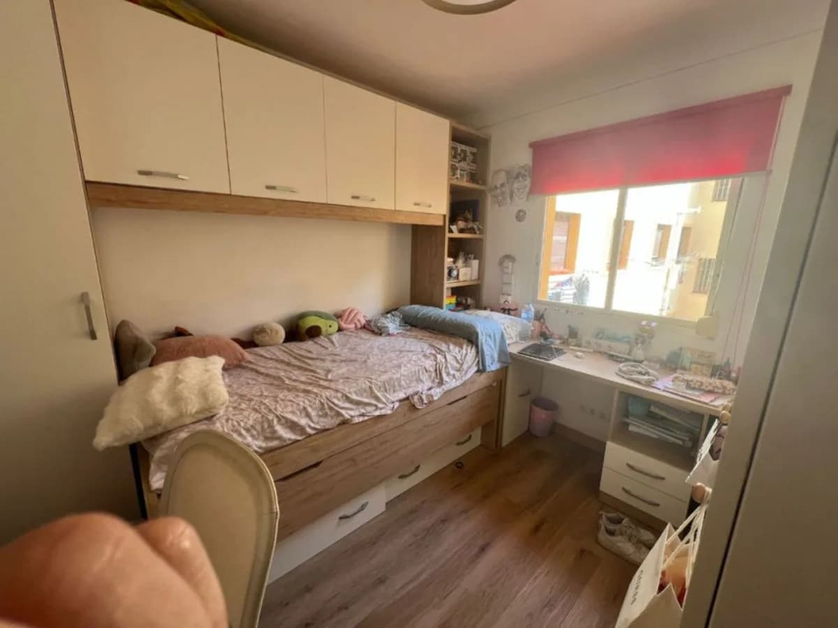 2 Bedroom Middle Floor Apartment for Sale in Marbella, Málaga - Image 7