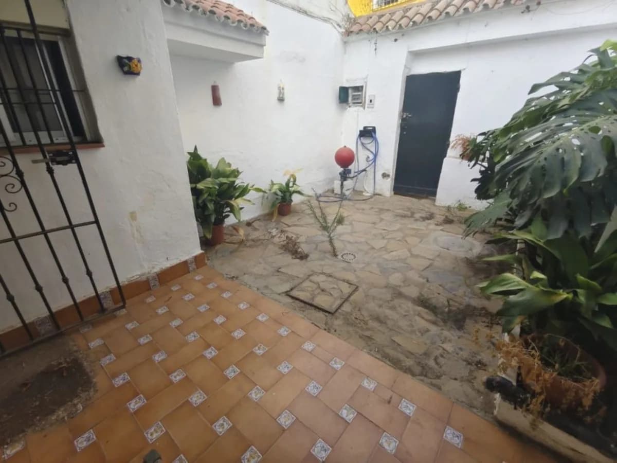 2 Bedroom Townhouse for Sale in San Roque, Cádiz