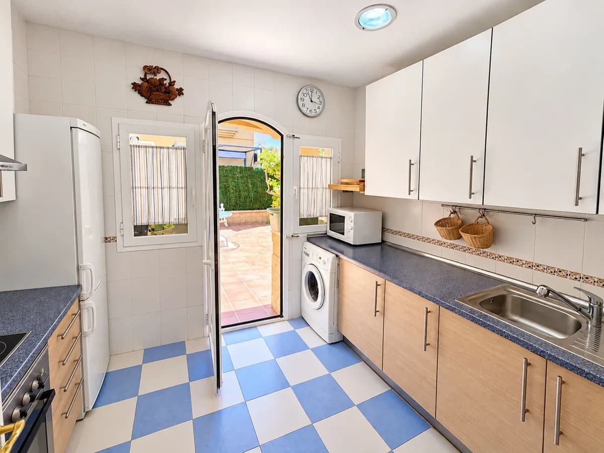 3 Bedroom Townhouse for Sale in Riviera del Sol, Málaga - Image 5