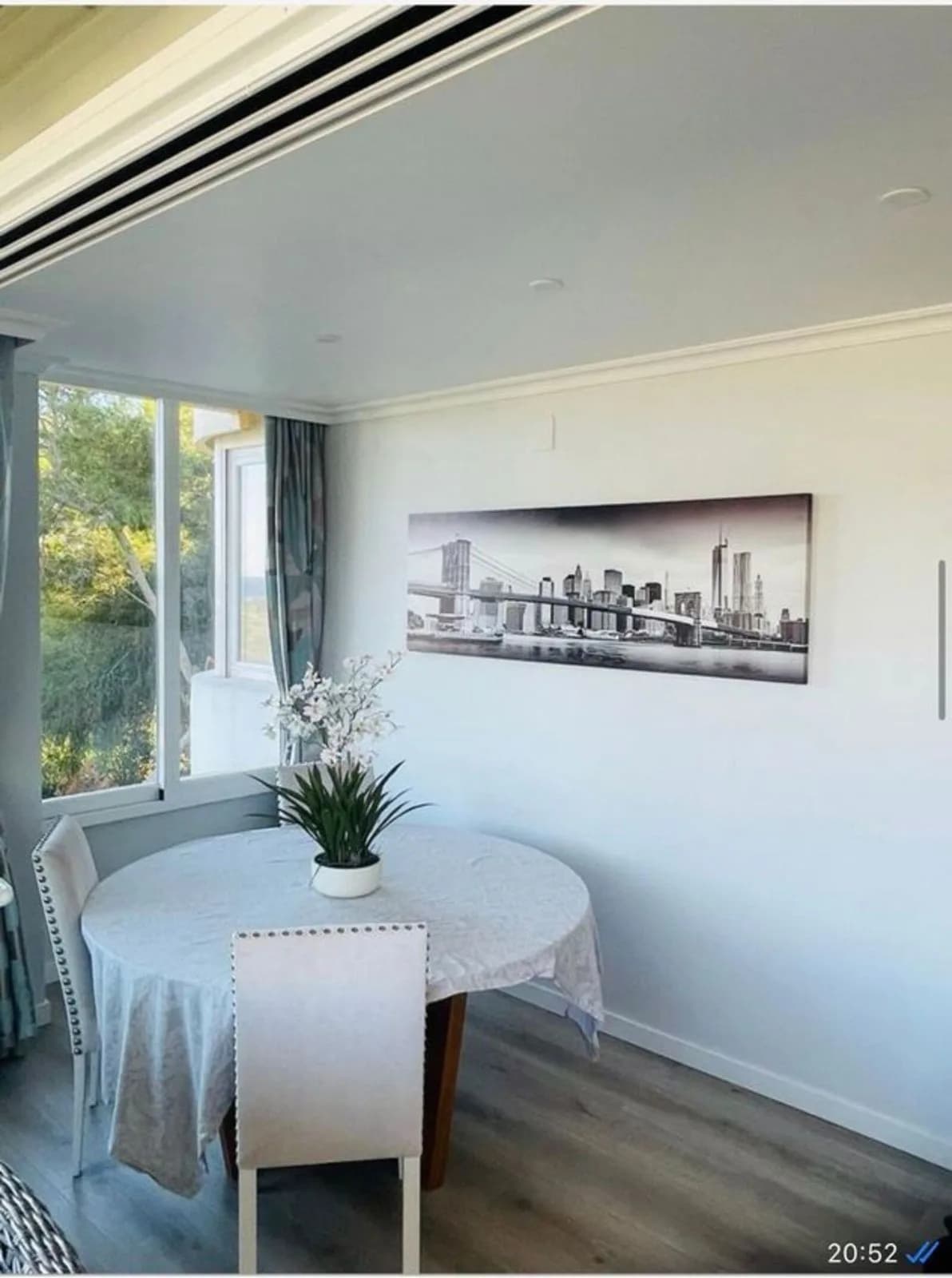 3 Bedroom Middle Floor Apartment for Sale in Marbella, Málaga - Image 8