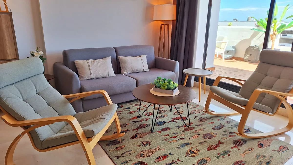 2 Bedroom Middle Floor Apartment for Sale in Casares Playa, Málaga - Image 6