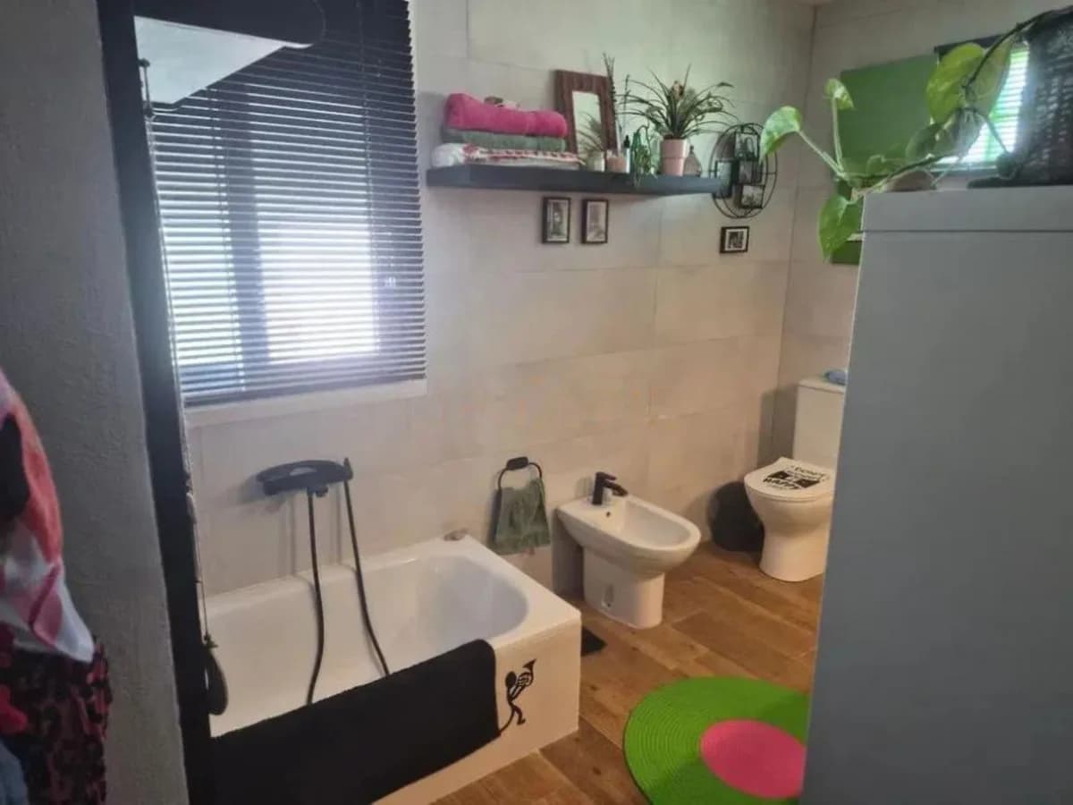 2 Bedroom Detached Villa for Sale in San Roque, Cádiz - Image 9