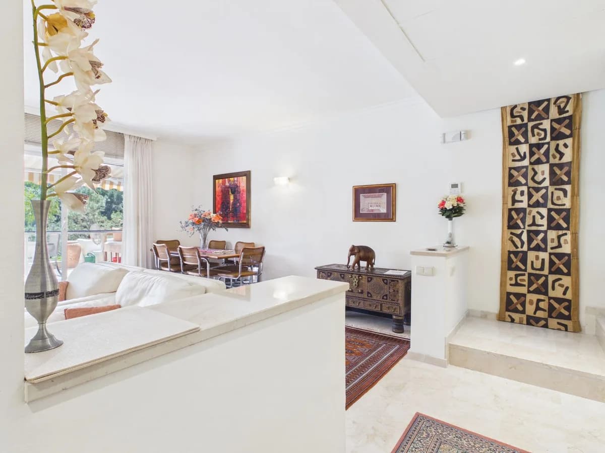 3 Bedroom Penthouse Duplex for Sale in Benahavís, Málaga - Image 7