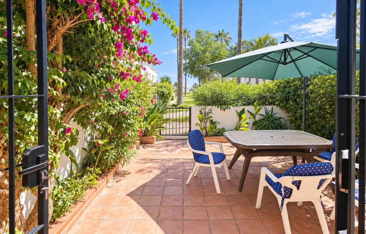 4 Bedroom Townhouse for Sale in Casares Playa, Málaga - Image 5