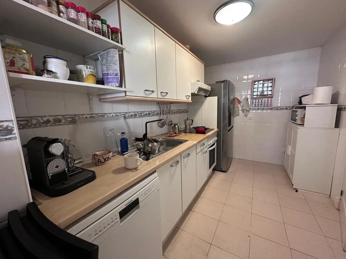 2 Bedroom Middle Floor Apartment for Sale in Riviera del Sol, Málaga - Image 5