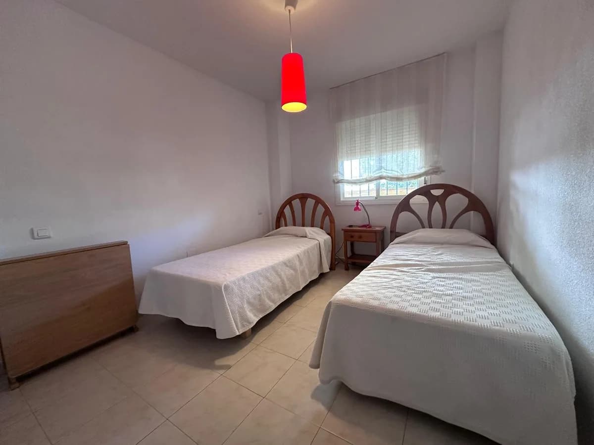 2 Bedroom Middle Floor Apartment for Sale in Riviera del Sol, Málaga - Image 7