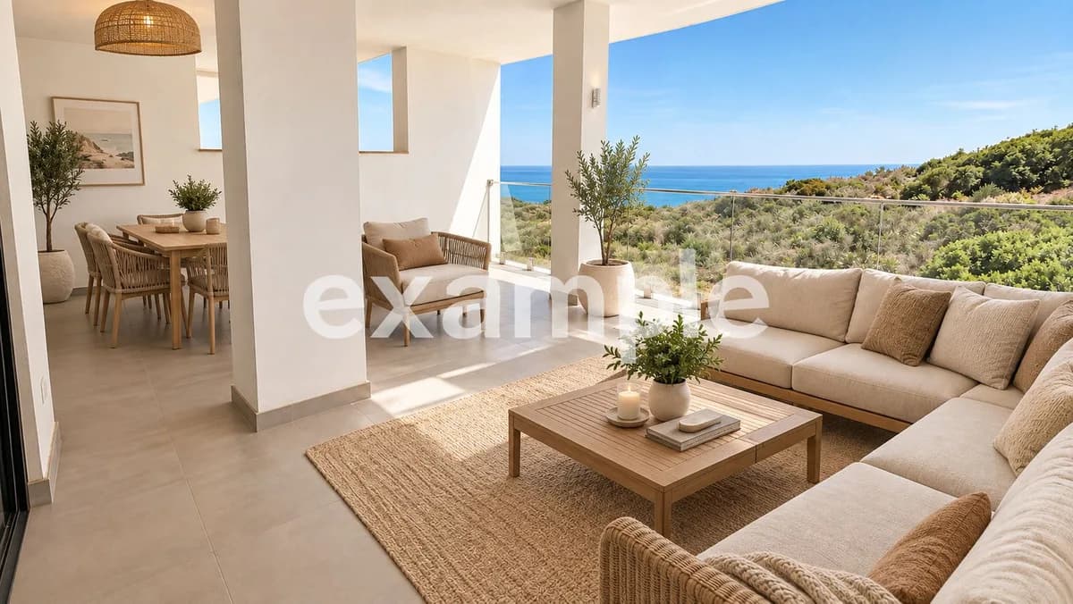 2 Bedroom Middle Floor Apartment for Sale in La Duquesa, Málaga - Image 3