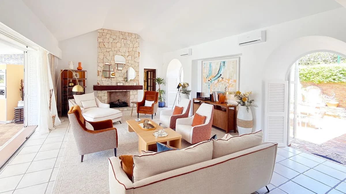 5 Bedroom Detached Villa for Sale in Benalmadena, Málaga - Image 6