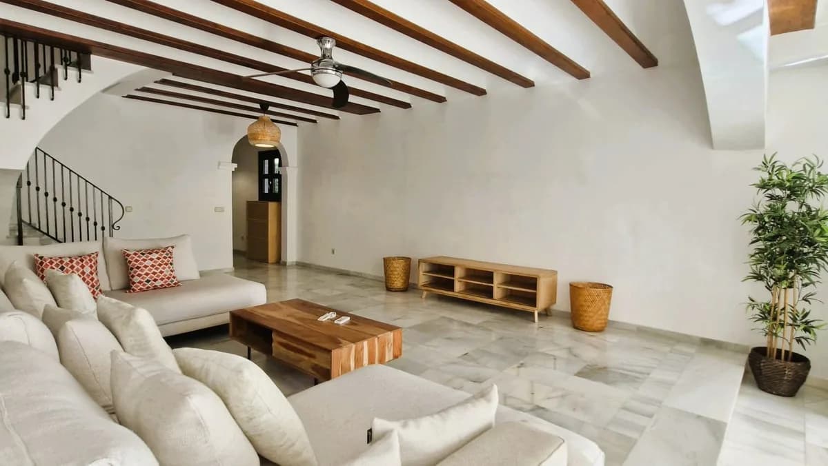 3 Bedroom Townhouse for Sale in Nagüeles, Málaga - Image 5
