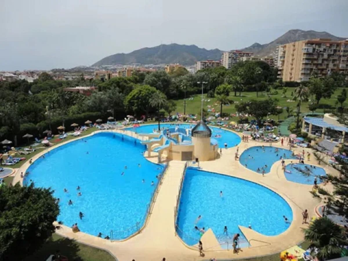 Middle Floor Studio for Sale in Benalmadena, Málaga - Image 3