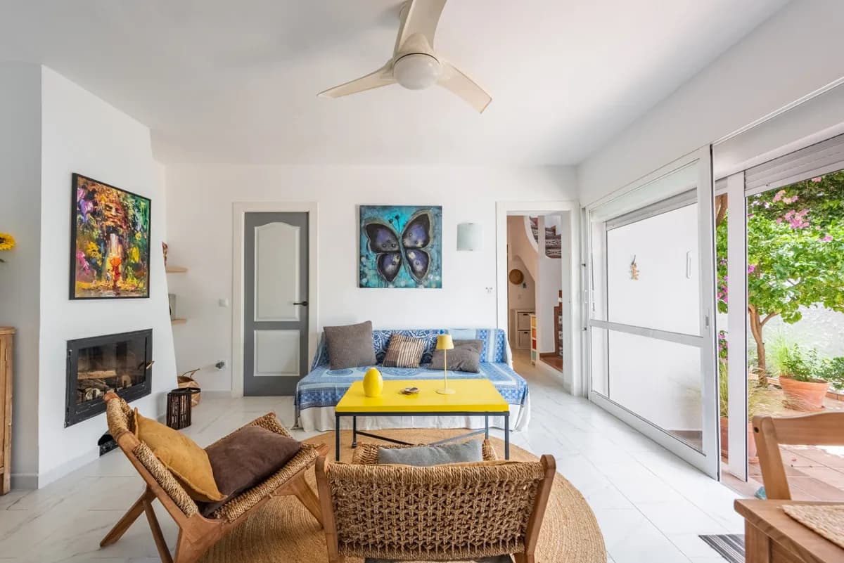 2 Bedroom Townhouse for Sale in Estepona, Málaga - Image 8