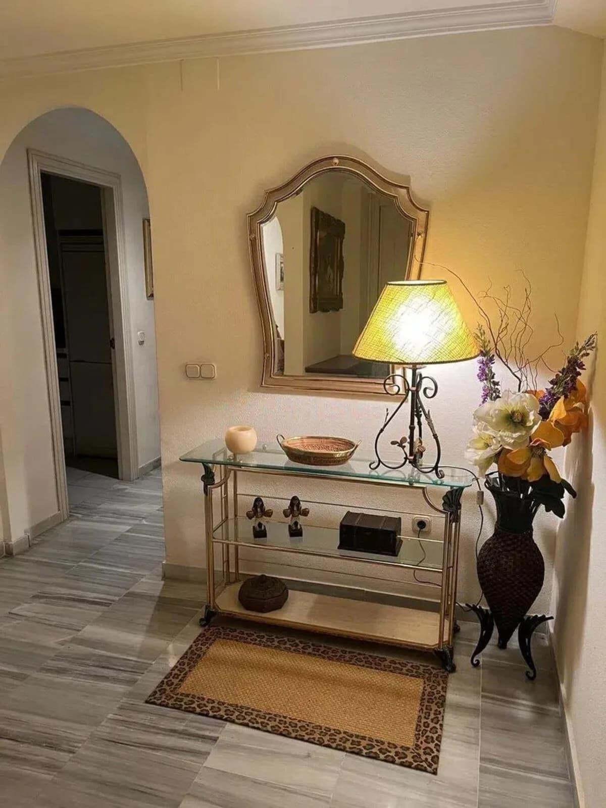 4 Bedroom Duplex for Sale in The Golden Mile, Málaga - Image 9